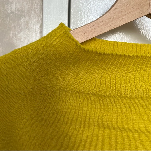 Isola Marras Yellow Sweater - Picture 5 of 6